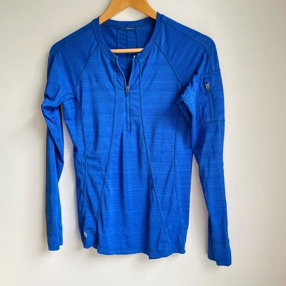 Athleta Longsleeve Workout Top Size Medium - Picture 6 of 8